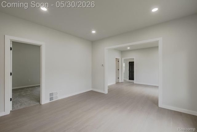 1089 Myrtle Avenue, Waterford Charter Township, MI 48328