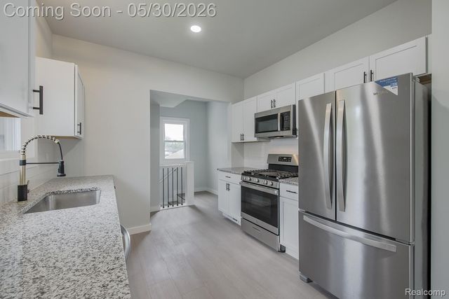 1089 Myrtle Avenue, Waterford Charter Township, MI 48328