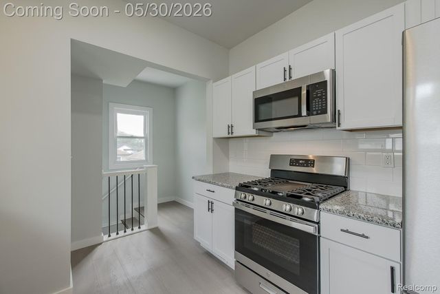 1089 Myrtle Avenue, Waterford Charter Township, MI 48328