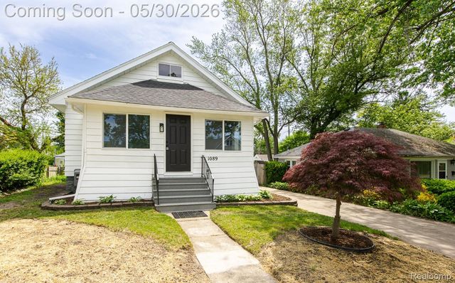 1089 Myrtle Avenue, Waterford Charter Township, MI 48328