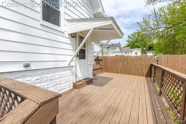 1089 Myrtle Avenue, Waterford Charter Township, MI 48328