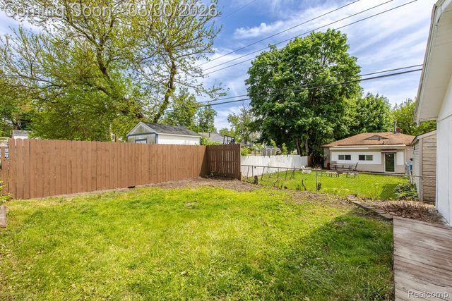 1089 Myrtle Avenue, Waterford Charter Township, MI 48328