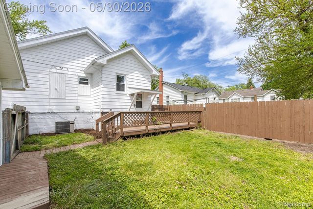 1089 Myrtle Avenue, Waterford Charter Township, MI 48328