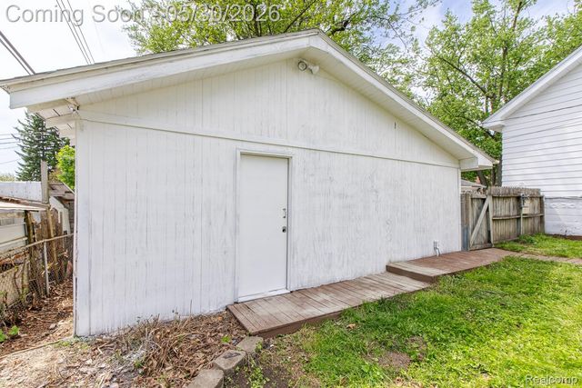 1089 Myrtle Avenue, Waterford Charter Township, MI 48328