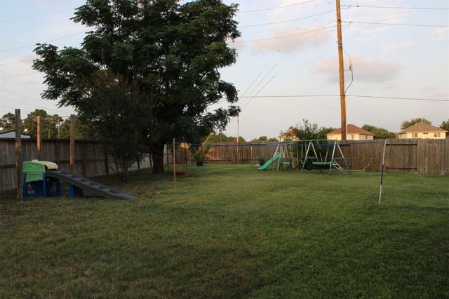 1247 Lavender Shade Court, Houston, TX 77073