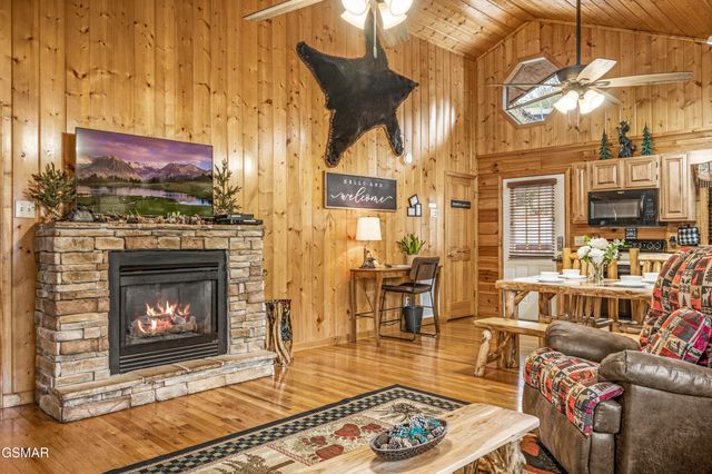 1505 Bears Den Way, Sevierville, TN 37862
