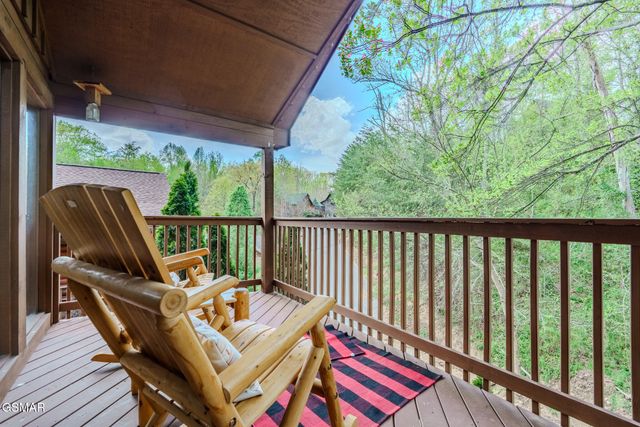 1505 Bears Den Way, Sevierville, TN 37862