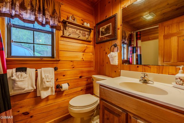 1505 Bears Den Way, Sevierville, TN 37862