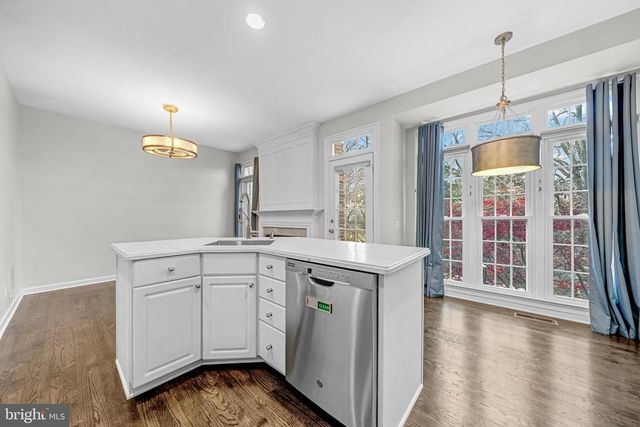 4676 KELL LN, Alexandria, VA 22311