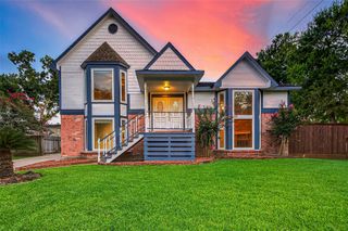 2302 Country Place Drive, Richmond, TX 77406