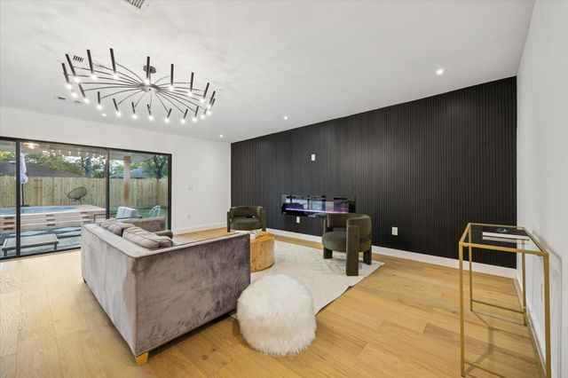 1611 Ridgehaven DR, Austin, TX 78723