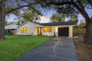 1611 Ridgehaven DR, Austin, TX 78723