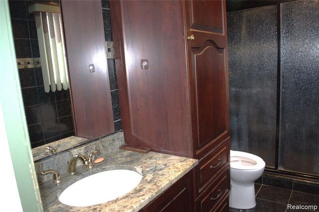 8452 Doncaster Drive, Sterling Heights, MI 48312