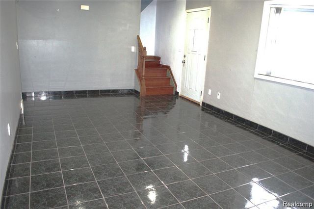 8452 Doncaster Drive, Sterling Heights, MI 48312