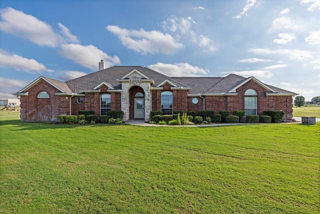 125 Deer Stream Court, Azle, TX 76020