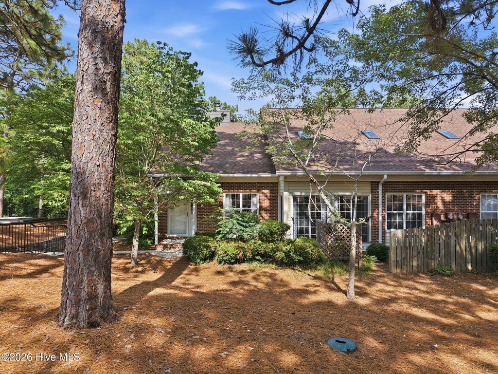 13 Pinehurst Manor Road A, Pinehurst, NC 28374