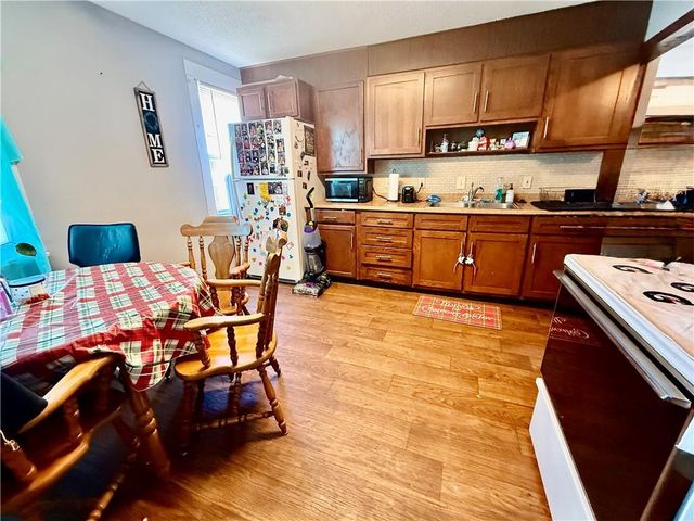 305 W Main Street, Richmond, MO 64085