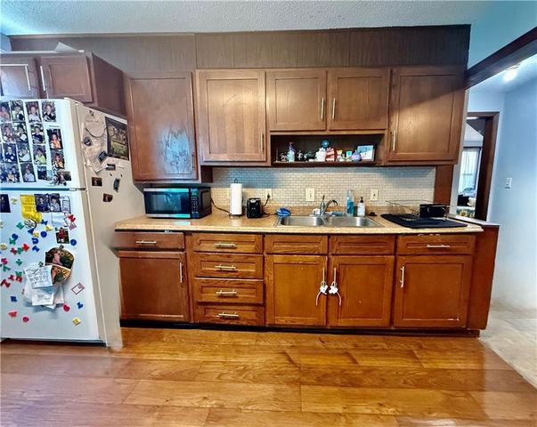 305 W Main Street, Richmond, MO 64085