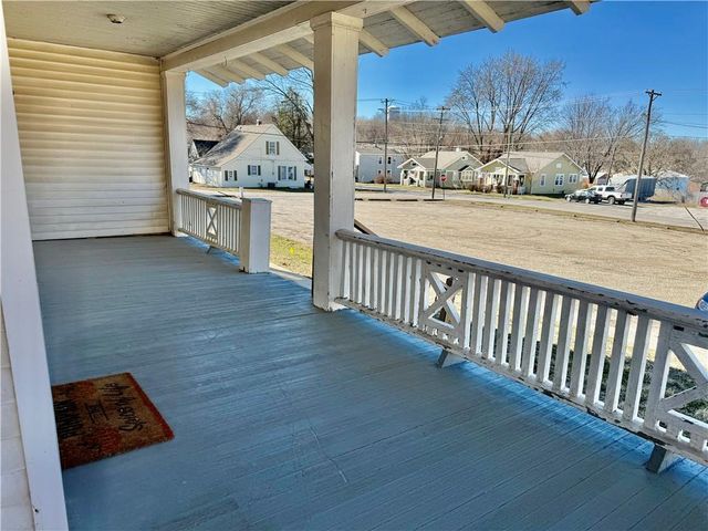 305 W Main Street, Richmond, MO 64085
