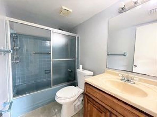 7300 NW 5th Court 106, Margate, FL 33063