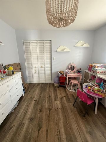 2551 W 64th Pl, Hialeah, FL 33016