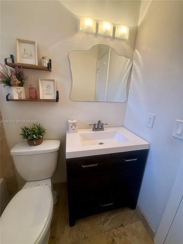 2551 W 64th Pl, Hialeah, FL 33016