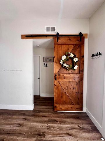 2551 W 64th Pl, Hialeah, FL 33016