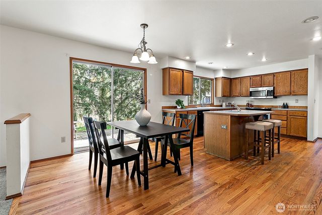 30158 3rd Place S, Federal Way, WA 98003