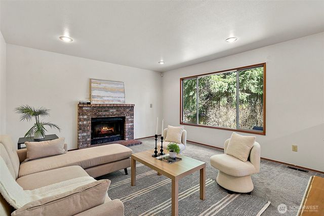 30158 3rd Place S, Federal Way, WA 98003