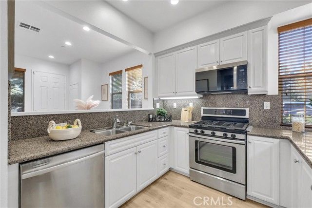 50 Hedge Bloom, Irvine, CA 92618