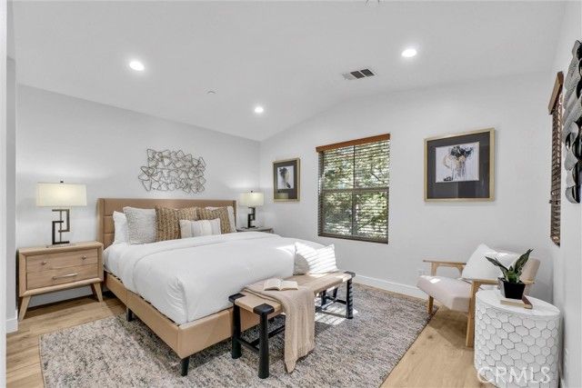 50 Hedge Bloom, Irvine, CA 92618