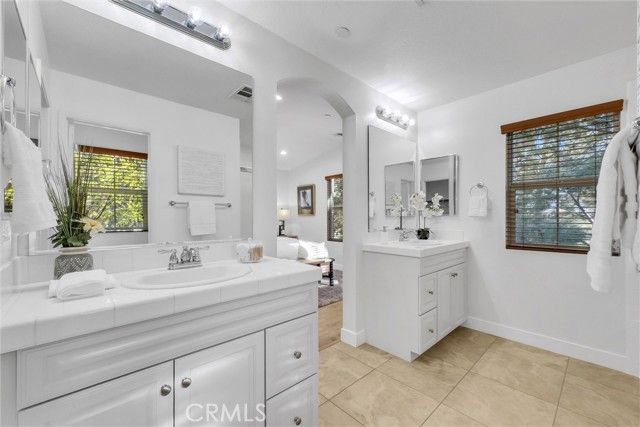 50 Hedge Bloom, Irvine, CA 92618