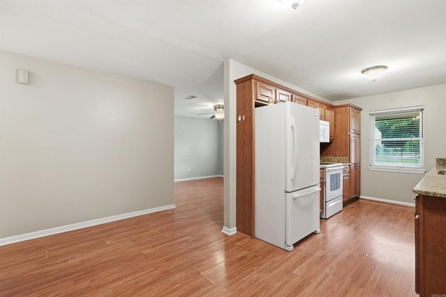 404 SE 1st Street, Bryant, AR 72022