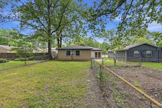 404 SE 1st Street, Bryant, AR 72022
