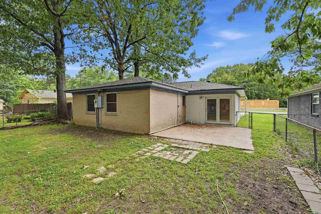 404 SE 1st Street, Bryant, AR 72022