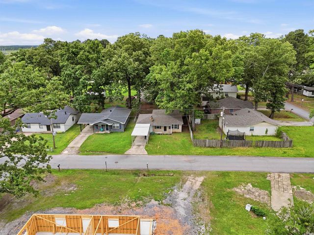 404 SE 1st Street, Bryant, AR 72022