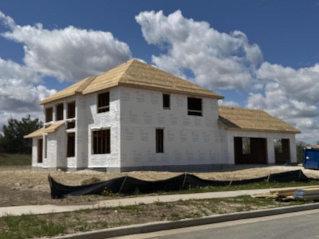 2453 Cedar Bluffs DRIVE, Slinger, WI 53086