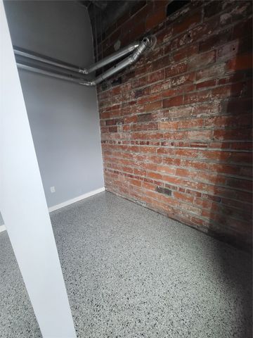 112 11th Street 601, Des Moines, IA 50309