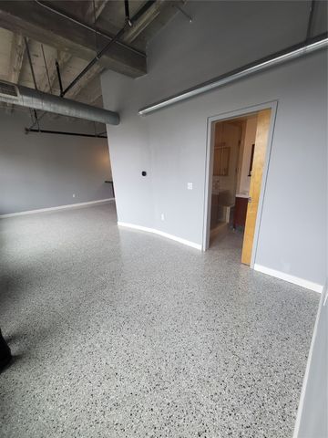 112 11th Street 601, Des Moines, IA 50309