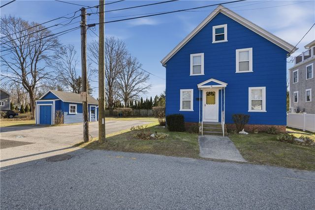 9 Lillis Avenue, Barrington, RI 02806