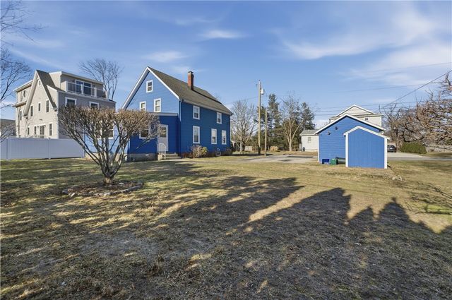 9 Lillis Avenue, Barrington, RI 02806