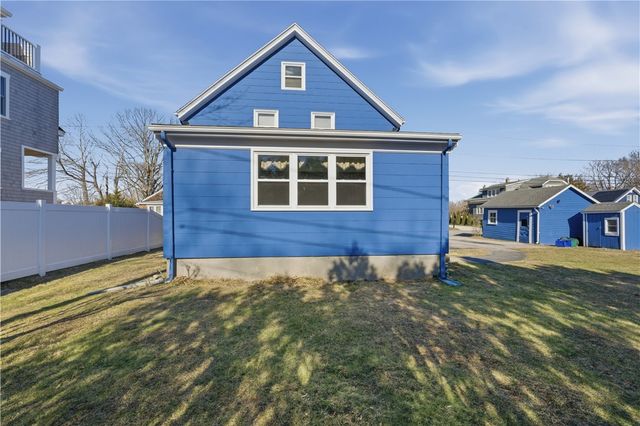 9 Lillis Avenue, Barrington, RI 02806