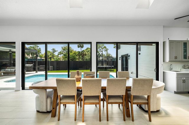 2707 Biarritz Drive, Palm Beach Gardens, FL 33410