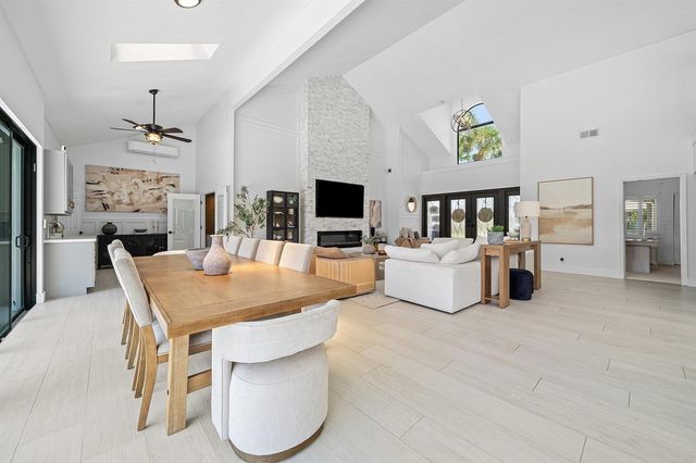 2707 Biarritz Drive, Palm Beach Gardens, FL 33410