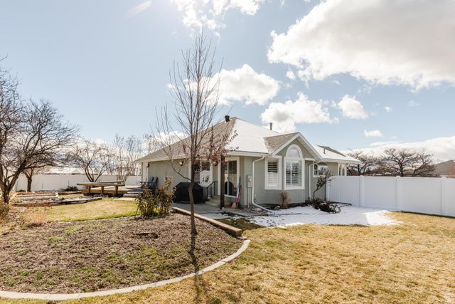 818 SUMMIT DR, Smithfield, UT 84335