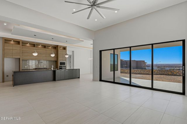 1853 POMMEL Place, El Paso, TX 79911