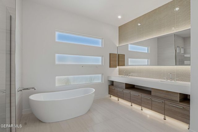 1853 POMMEL Place, El Paso, TX 79911