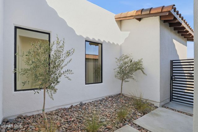 1853 POMMEL Place, El Paso, TX 79911