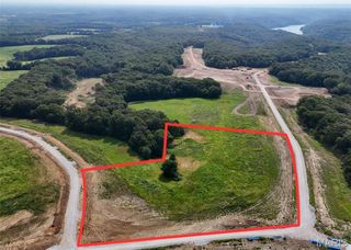 404 Stones Throw Court, Defiance, MO 63341