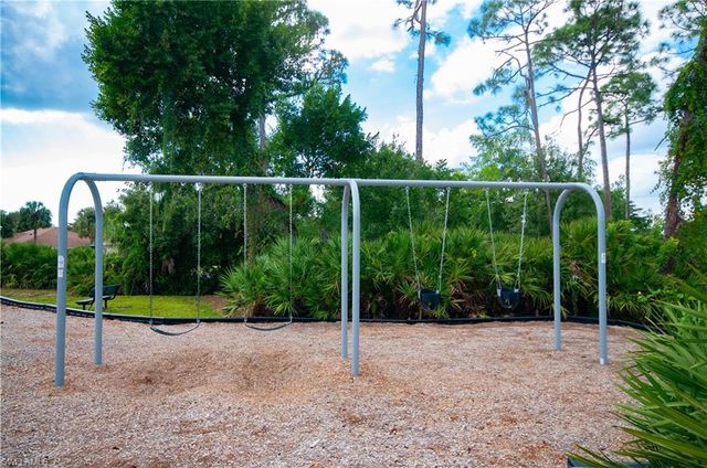 22721 SANDY BAY DR # 101, Estero, FL 33928
